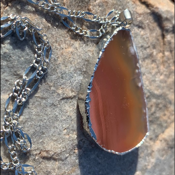 Sliced Agate Silver Plated Pendant Necklace - Picture 3 of 11